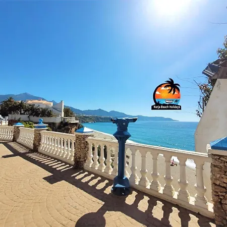 2 Bedroom - Coronado Apartment *